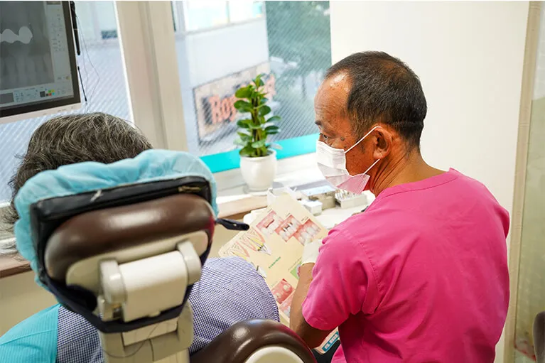 お口の状態を正確に伝え、生活習慣の改善方法もアドバイスします